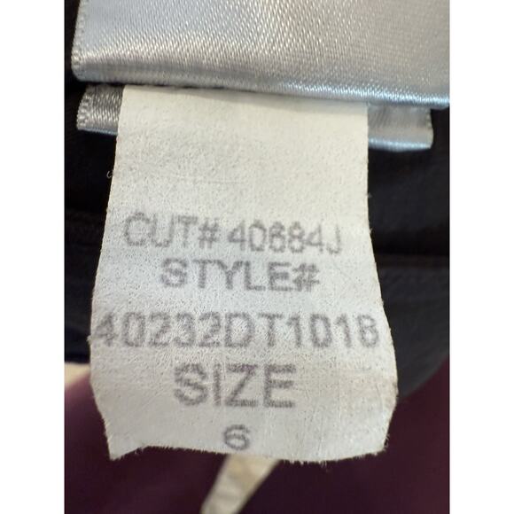 NYDJ Marilyn Straight Jeans Black 6 Rhinestone‎ Pockets - Picture 6 of 8